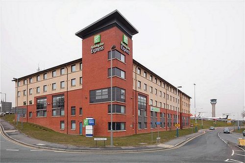 Exterior of the Holiday Inn Express near Luton Airport