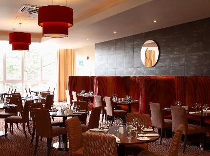 Dining area at the Menzies Strathmore Hotel near Luton Airport