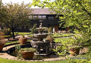 Marriott Hotel Manchester Airport courtyard garden