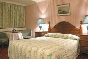 Bedroom at the Coventry Hill Hotel Birmingham Airport