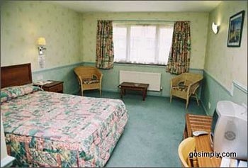 Worth Hotel guest room