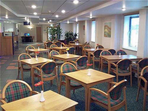 Express by Holiday Inn Castle Bromwich Birmingham Airport breakfast area