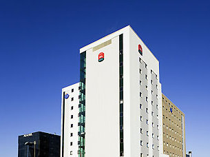 Birmingham Airport Ibis Hotel exterior