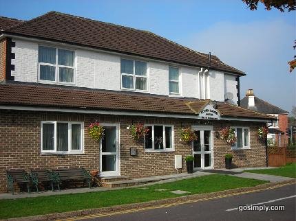 Gatwick Acorn Lodge Hotel exterior