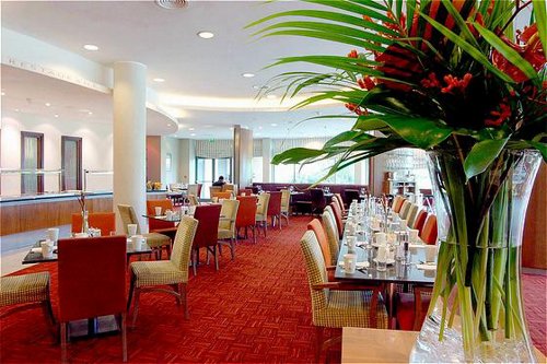 Birmingham Airport Crowne Plaza NEC Hotel restaurant