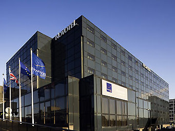 Exterior of the Birmingham Airport Novotel