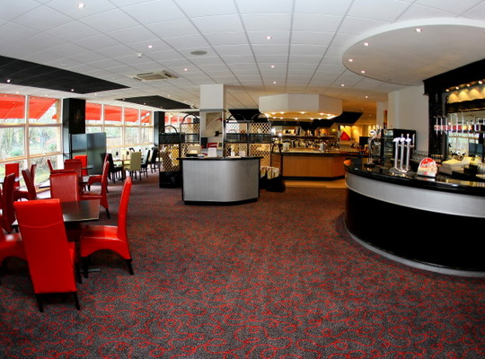 East Midlands Airport Gateway Hotel bar