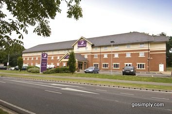 Exterior of the Gatwick Premier Travel Inn East