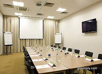 Ibis Hotel Heathrow meeting room