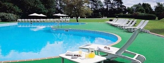 Swimming pool at the Bristol Airport Redwood Hotel and Country Club