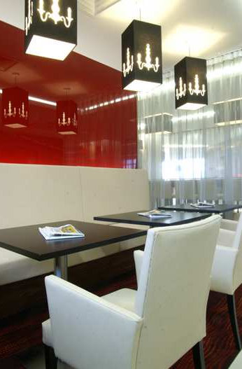 Dining area at the Hampton by Hilton Liverpool Airport hotel