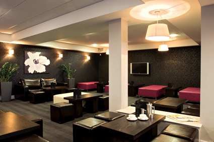 Lounge at the Bristol Airport Hilton Doubletree Cadbury House Hotel