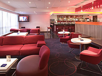 Bar and lounge at the Novotel Birmingham Airport