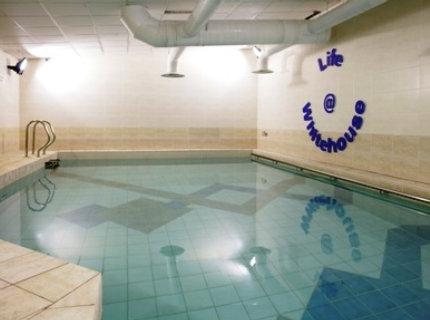 Swimming pool at the East Midlands Airport Kegworth Whitehouse Hotel
