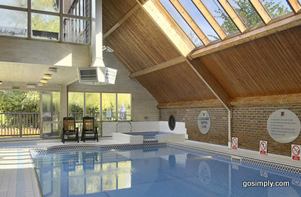 Swimming pool at the London Gatwick Copthorne Hotel