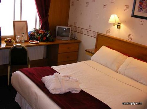 Russ Hill Hotel For Gatwick Airport Unbeatable Hotel